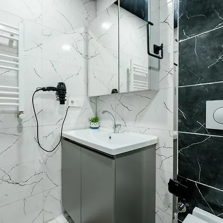 Cozy W Jacuzzi 5 Min To Taksim Lägenhet *