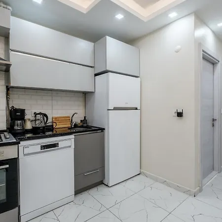 Апартаменты Cozy W Jacuzzi 5 Min To Taksim Стамбул
